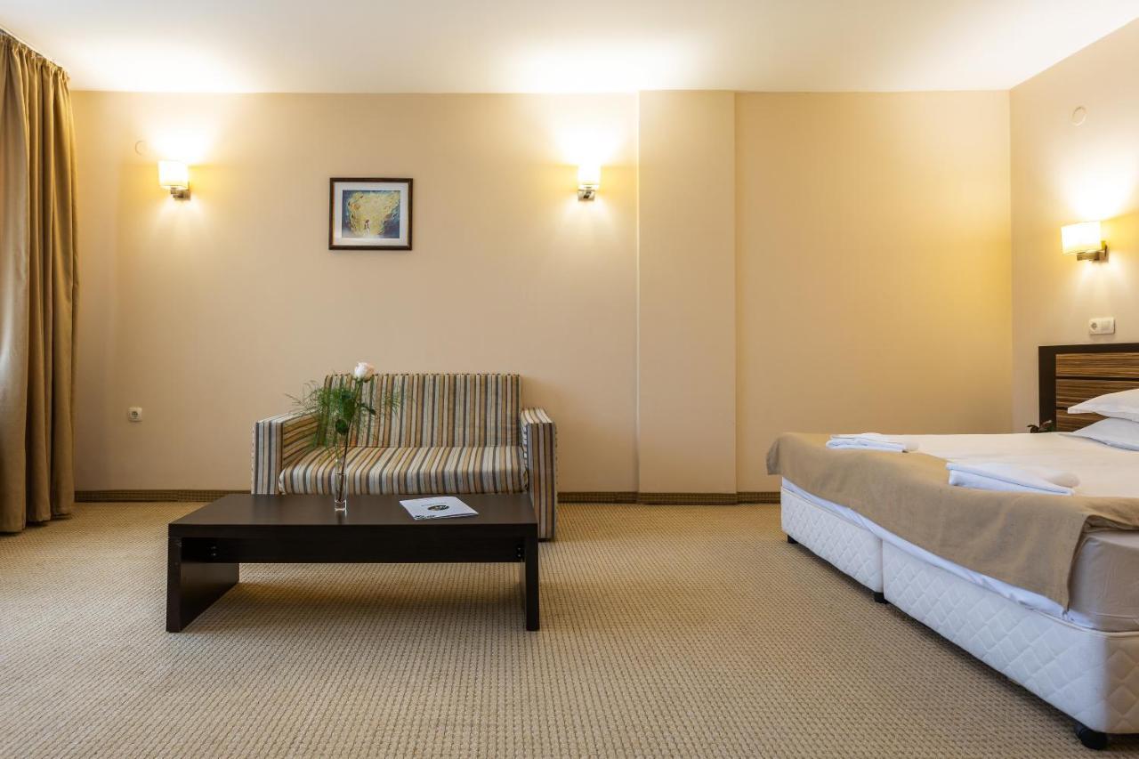 Hotel Mursalitsa By Hmg Pamporovo Buitenkant foto